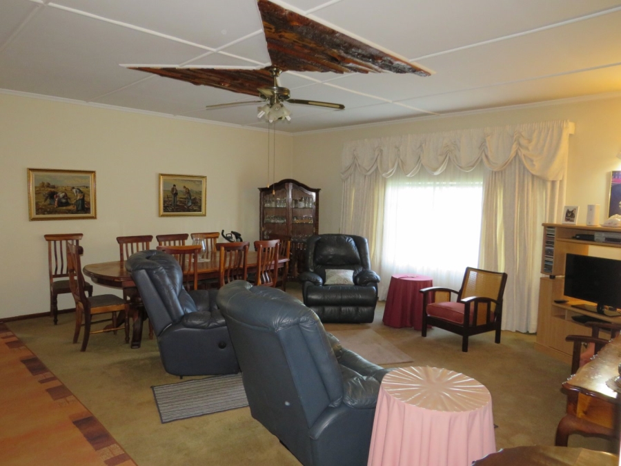 4 Bedroom Property for Sale in Colesberg Northern Cape